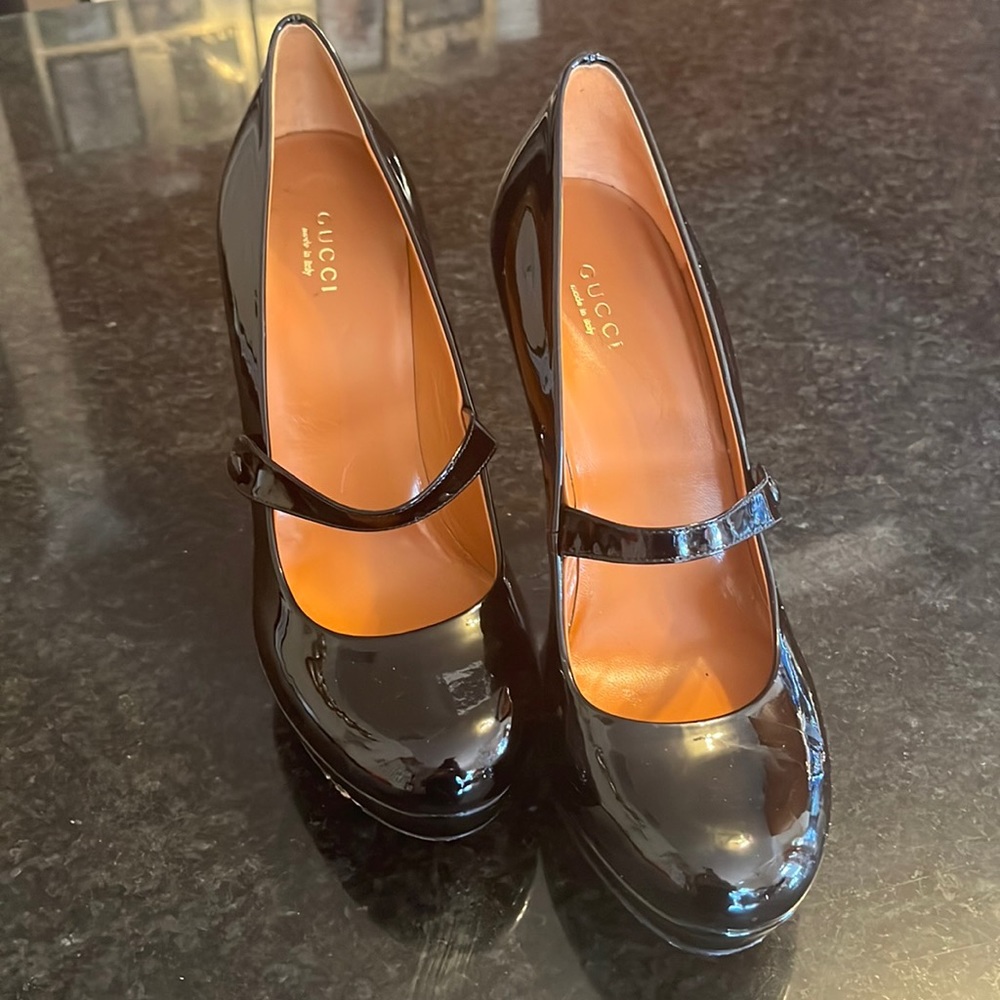 Gucci heels size 38 1/2